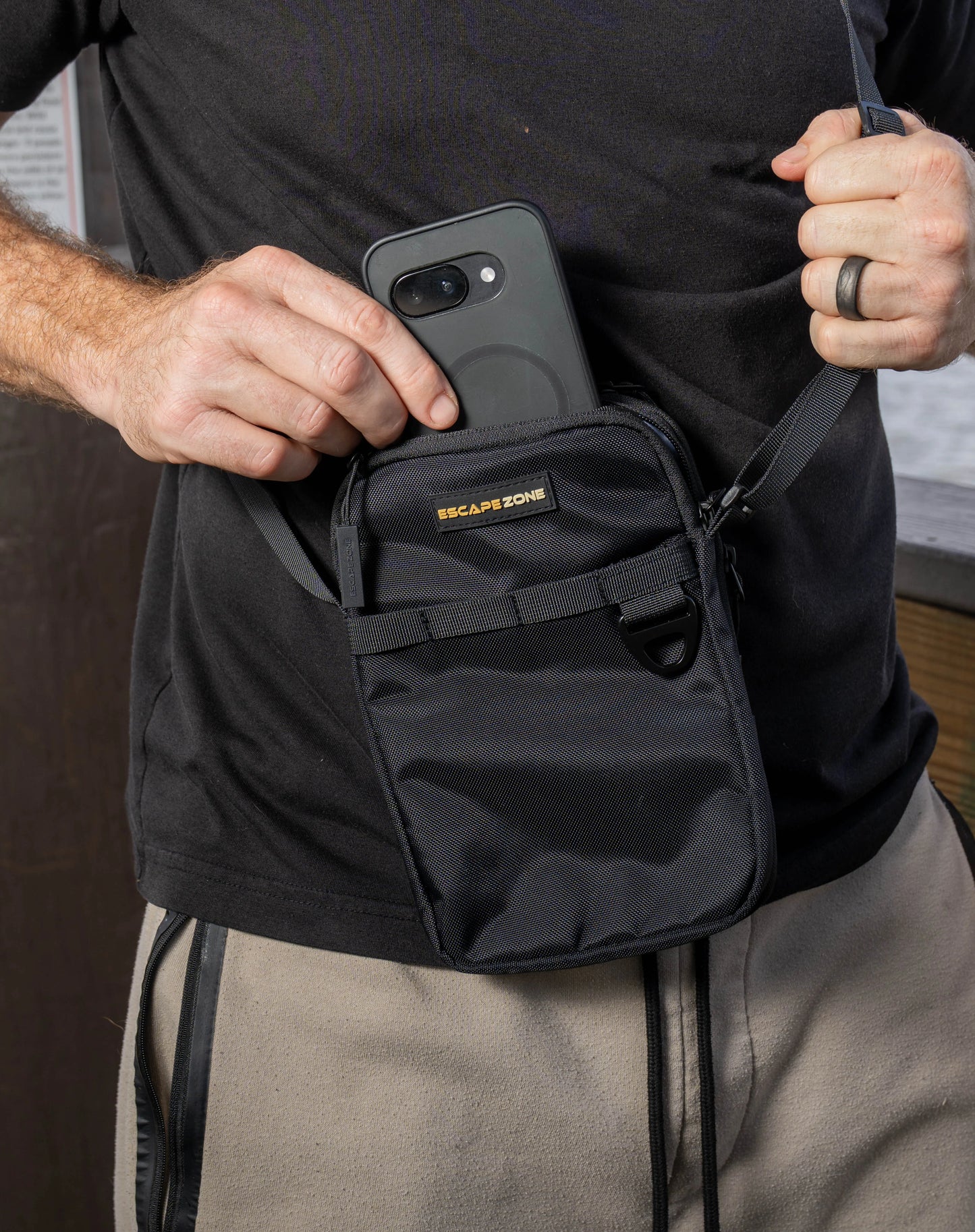 EscapeZone Cross Body Faraday Bag - Gen II